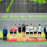 陳以熙(左三)／歐陽穎芝(左二) 奪得U15混合雙打亞軍 陳日信(右二)／陳鵬妮(右三) 奪得U15混合雙打季軍 （相片來源：2025怡寶·亞洲U17暨U15青少年羽球錦標賽籌委會）